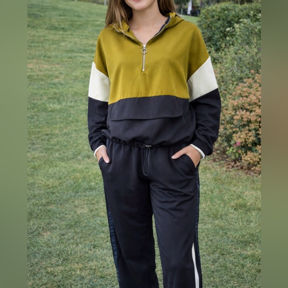 Zara Olive Green & Black Hoodie with Matching Black Jogger Pants Women Size XS